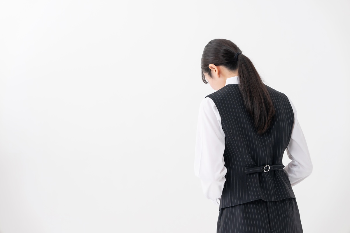 従業員を守るカスハラ一次対応指示書｜店舗責任者が即共有できる5ステップ