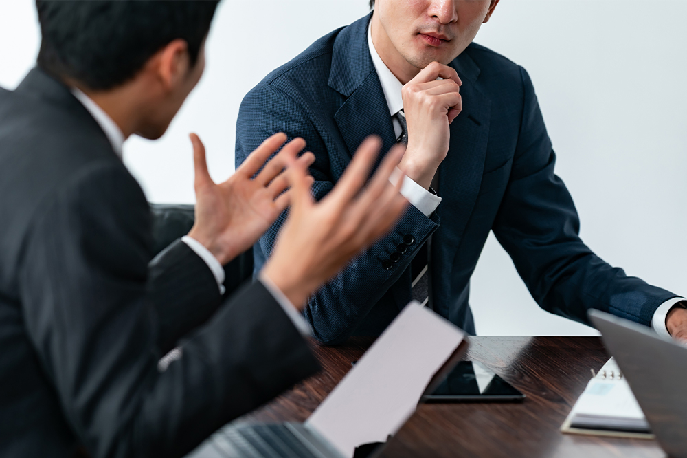 「カスハラ放置」が企業を潰す？経営者が知るべきリスクとブランド毀損を防ぐ対策